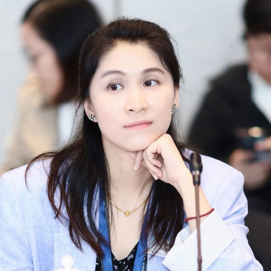 杜晓馨.jpg