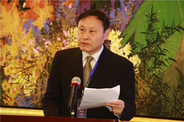 尹明华.jpg